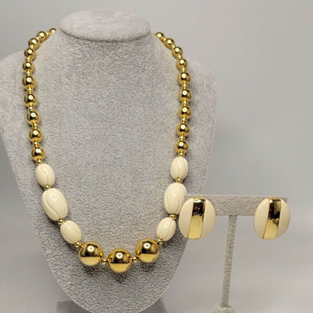 Napier Jewelry Set